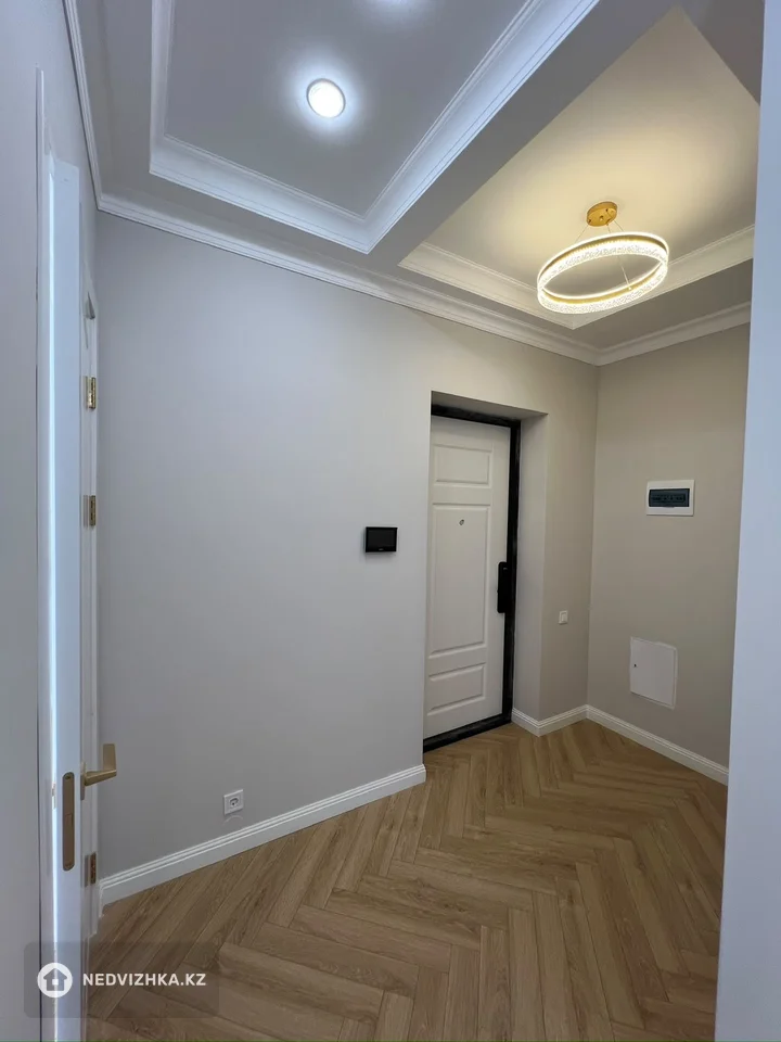 3-комнатная квартира, этаж 2 из 9, 70 м², фотография 4