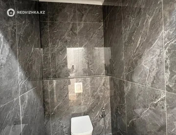 3-комнатная квартира, этаж 2 из 9, 70 м², миниатюра 8