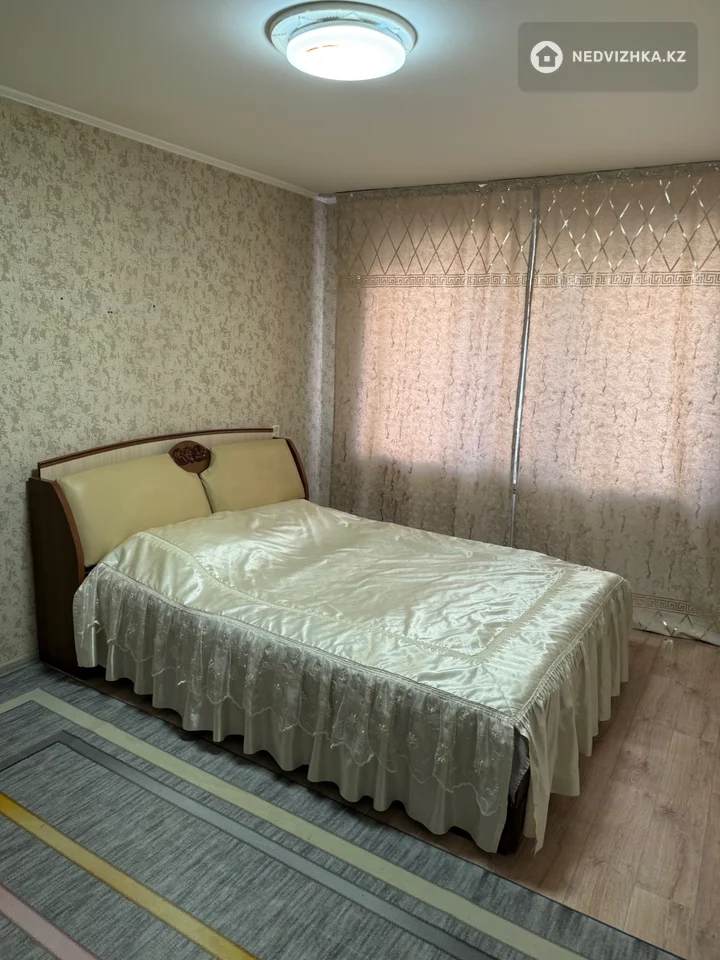1-комнатная квартира, этаж 1 из 5, 30 м², По часам, фотография 2