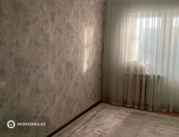 3-комнатная квартира, этаж 2 из 4, 56 м², На длительный срок, миниатюра 1