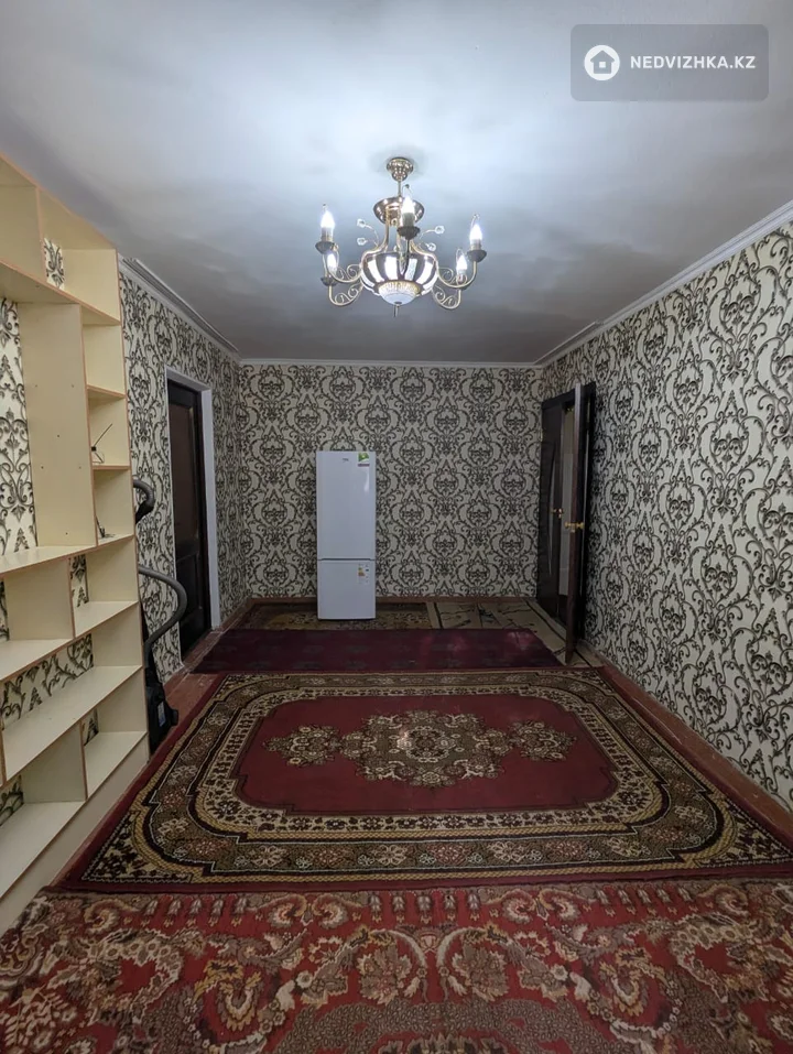 2-комнатная квартира, этаж 1 из 5, 45 м², На длительный срок, фотография 3