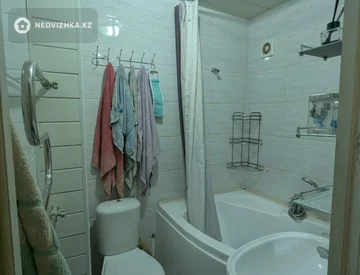 2-комнатная квартира, этаж 1 из 5, 45 м², На длительный срок, миниатюра 9