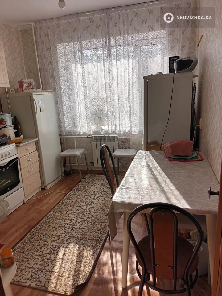 1-комнатная квартира, этаж 1 из 9, 35 м², фотография 2