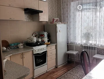 1-комнатная квартира, этаж 1 из 9, 35 м², миниатюра 3