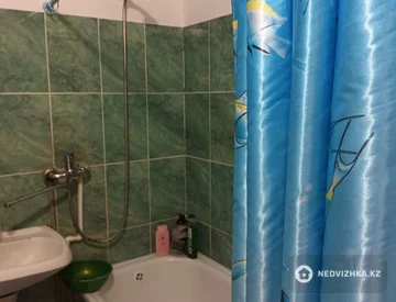 1-комнатная квартира, этаж 1 из 9, 35 м², миниатюра 4