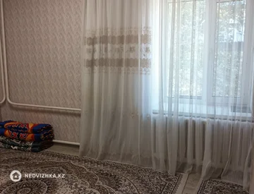 1-комнатная квартира, этаж 1 из 9, 35 м², миниатюра 12