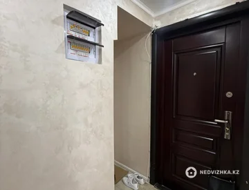 1-комнатная квартира, этаж 7 из 9, 34 м², миниатюра 1