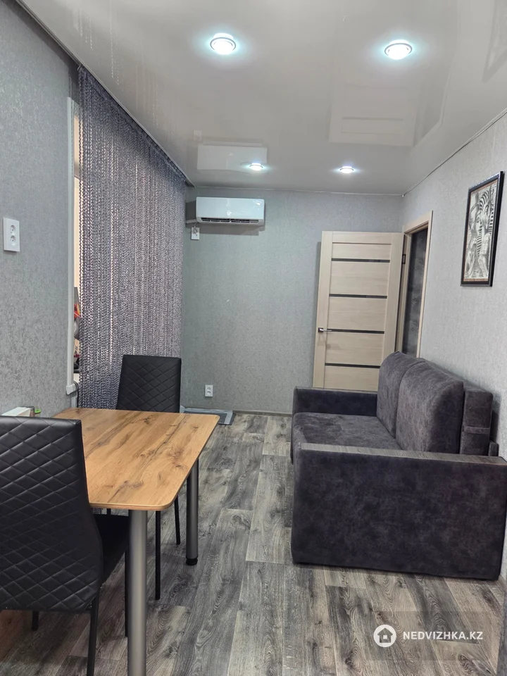 1-комнатная квартира, этаж 4 из 5, 32 м², фотография 2