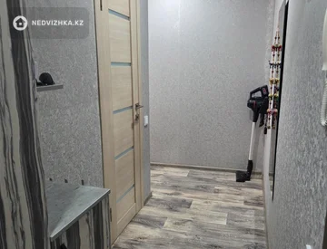 1-комнатная квартира, этаж 4 из 5, 32 м², миниатюра 6