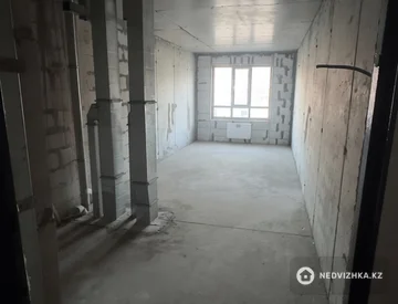 1-комнатная квартира, этаж 6 из 9, 28 м², миниатюра 2