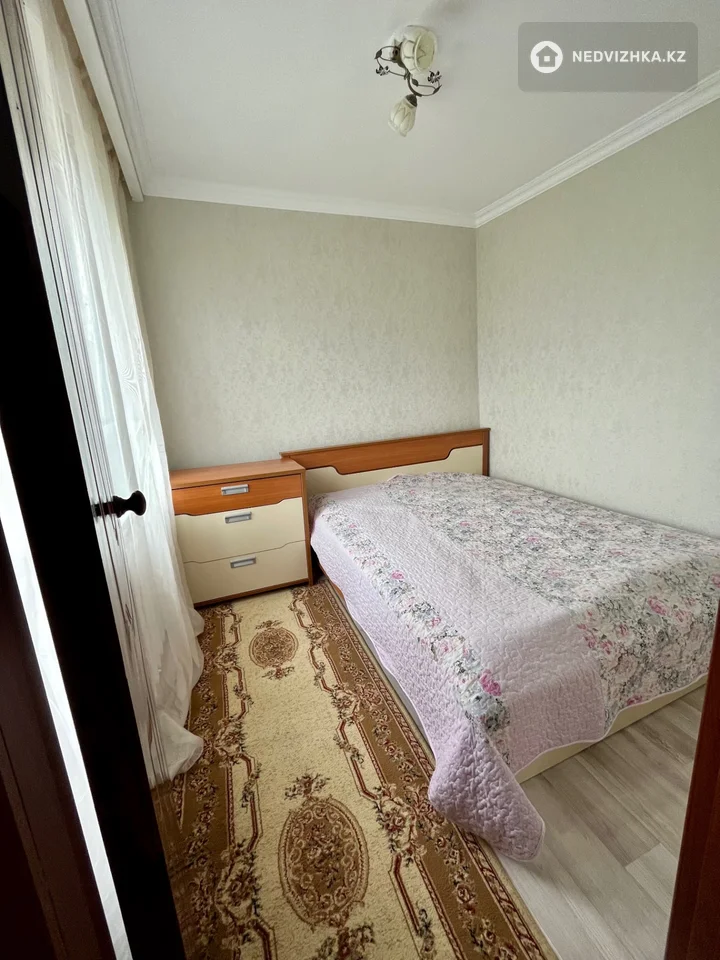 4-комнатная квартира, этаж 4 из 5, 58 м², фотография 3
