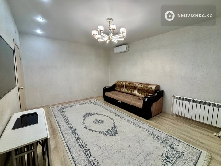 3-комнатная квартира, этаж 4 из 9, 80 м²