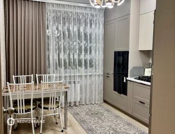 3-комнатная квартира, этаж 4 из 9, 80 м², миниатюра 11