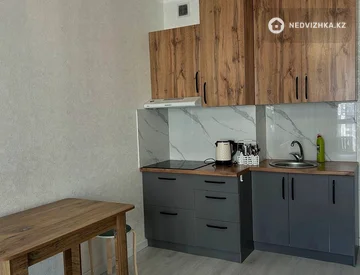 2-комнатная квартира, этаж 10 из 13, 60 м², На длительный срок, миниатюра 4
