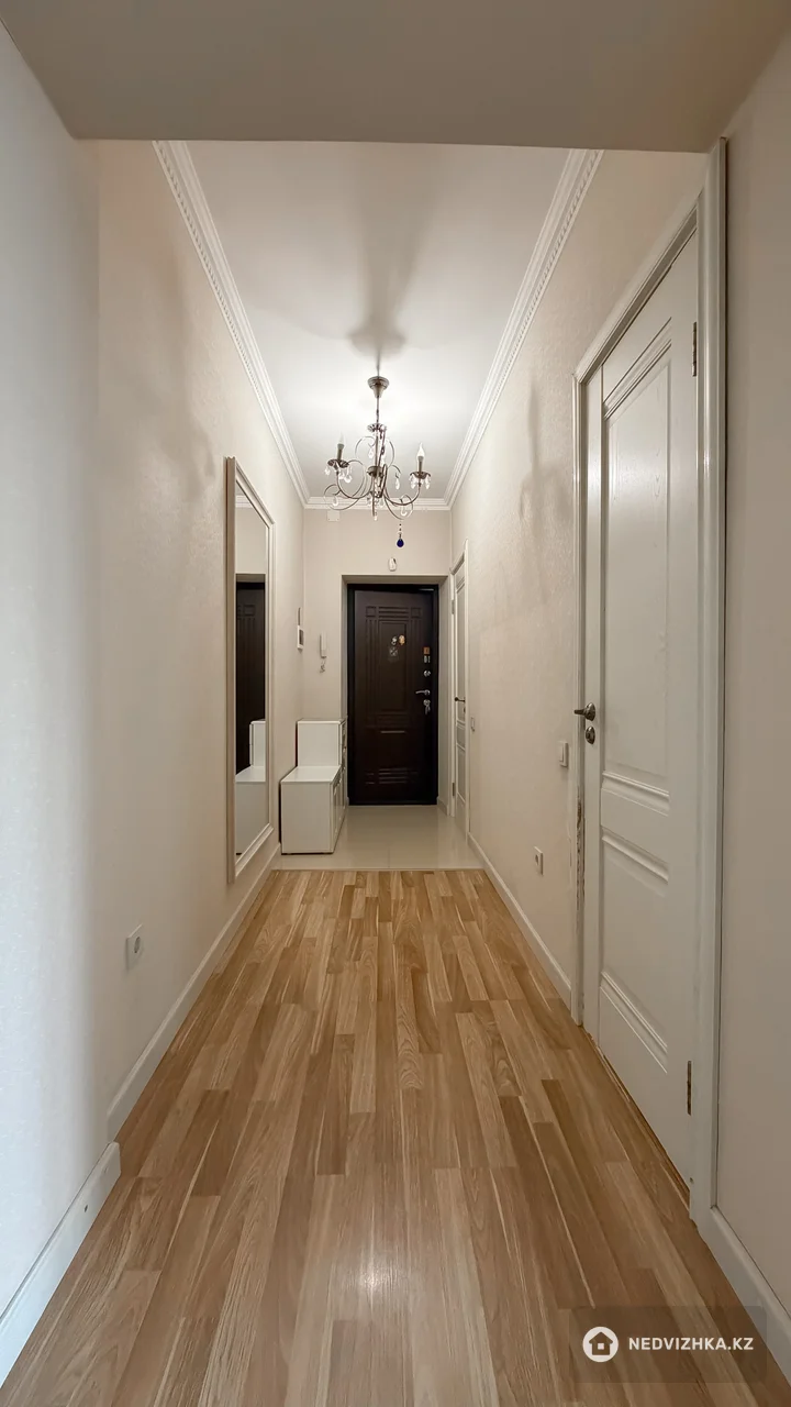 2-комнатная квартира, этаж 3 из 5, 74 м²