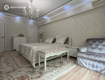 2-комнатная квартира, этаж 3 из 5, 74 м², миниатюра 9