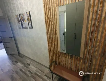 2-комнатная квартира, этаж 2 из 18, 54 м², На длительный срок, миниатюра 12
