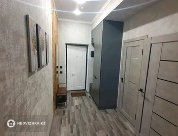2-комнатная квартира, этаж 2 из 18, 54 м², На длительный срок, миниатюра 11