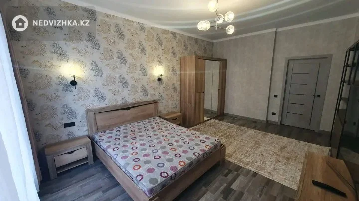 2-комнатная квартира, этаж 2 из 18, 54 м², На длительный срок