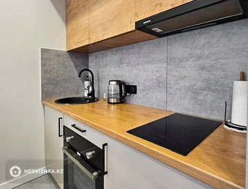 2-комнатная квартира, этаж 10 из 13, 47 м², миниатюра 12