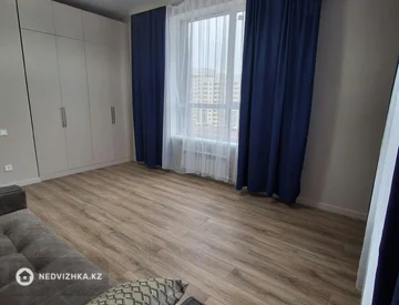 2-комнатная квартира, этаж 8 из 18, 76 м², миниатюра 4