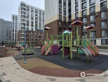 2-комнатная квартира, этаж 8 из 18, 76 м², миниатюра 9