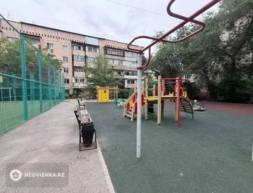 3-комнатная квартира, этаж 3 из 5, 54 м², миниатюра 4