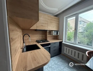3-комнатная квартира, этаж 3 из 5, 54 м², миниатюра 6