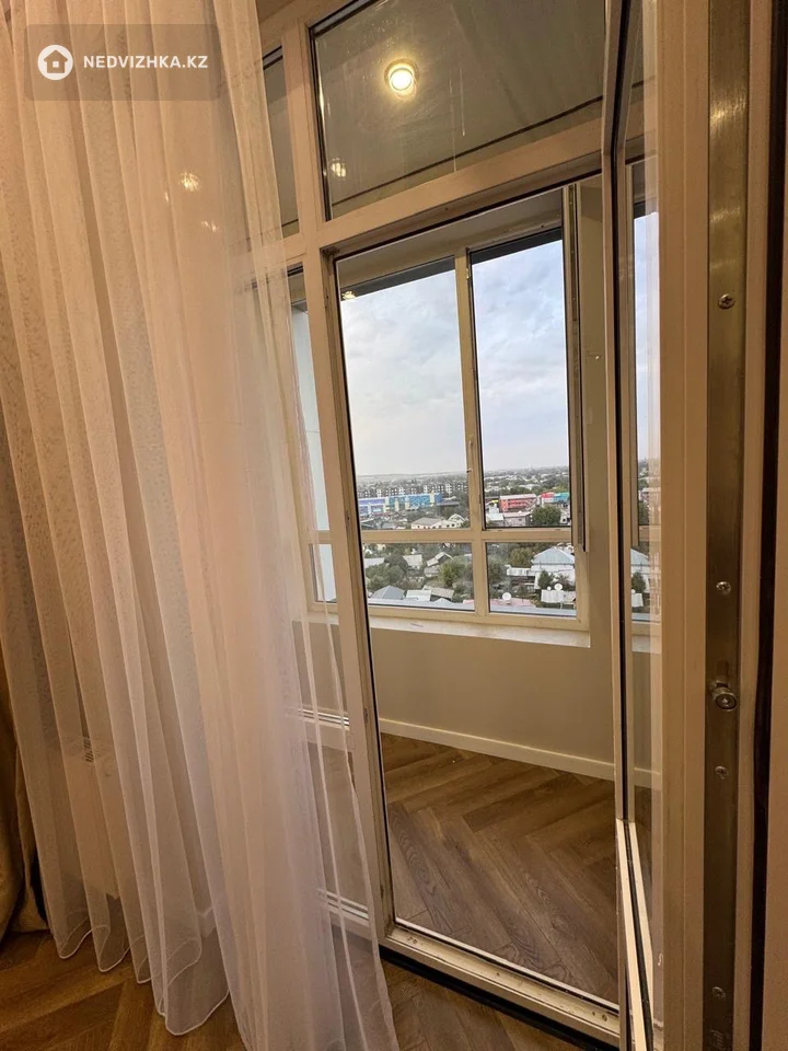 2-комнатная квартира, этаж 10 из 12, 49 м², фотография 5