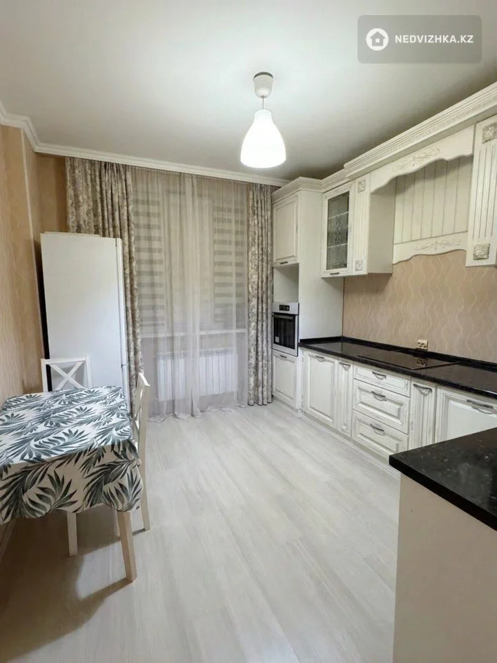 2-комнатная квартира, этаж 4 из 7, 61 м², фотография 5