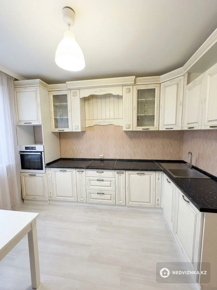 2-комнатная квартира, этаж 4 из 7, 61 м², фотография 4