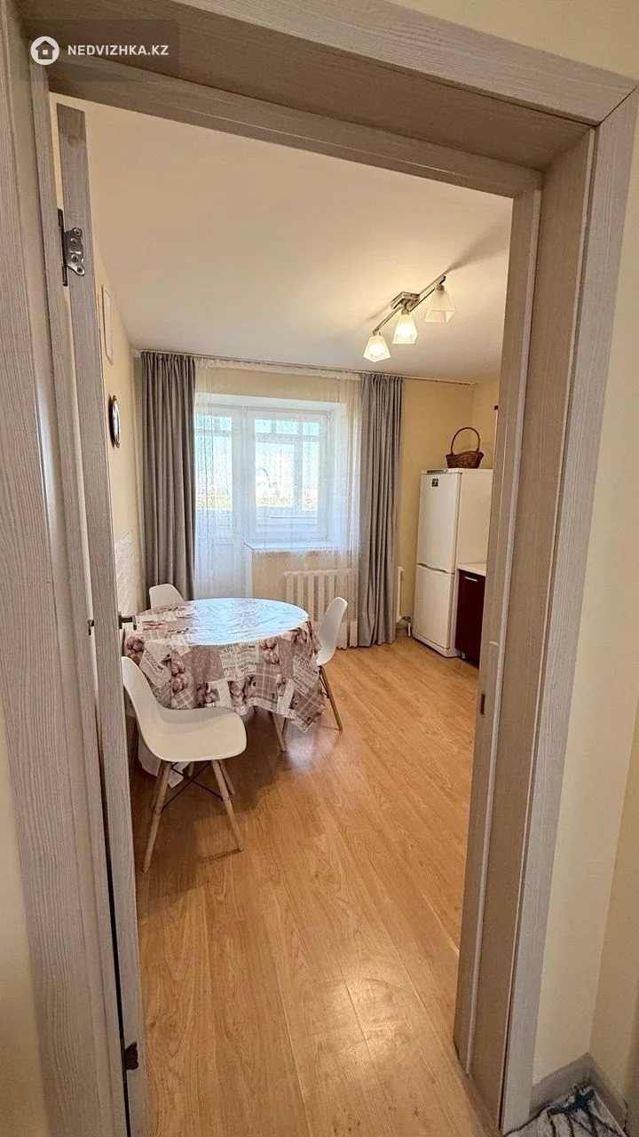 2-комнатная квартира, этаж 6 из 6, 56 м², фотография 5