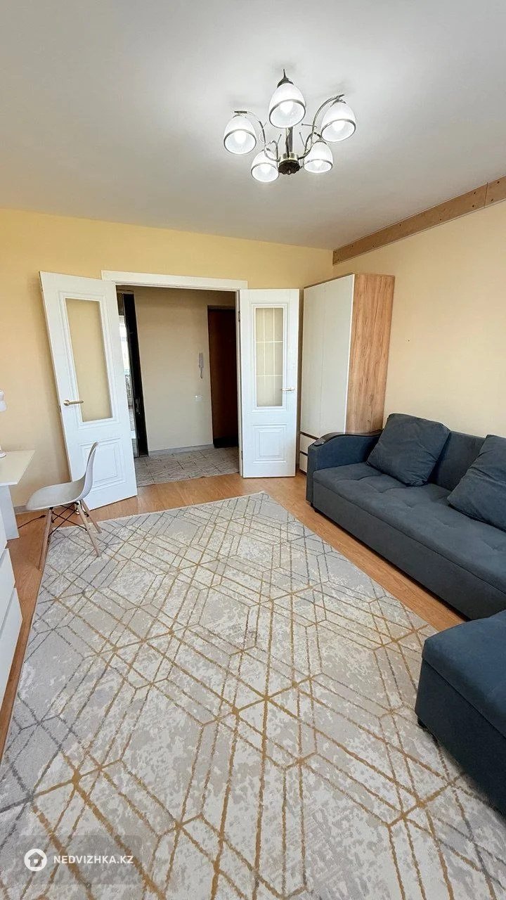 2-комнатная квартира, этаж 6 из 6, 56 м², фотография 2