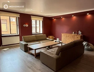 7-бөлмелі үй, 30 соттық, 1 400 м², 3-нобай