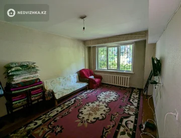 1-комнатная квартира, этаж 1 из 5, 36 м², миниатюра 3