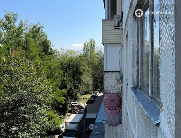3-комнатная квартира, этаж 4 из 5, 74 м², миниатюра 10