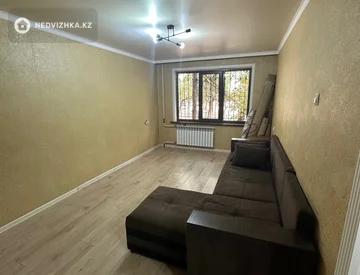 1-комнатная квартира, этаж 1 из 5, 32 м², миниатюра 1