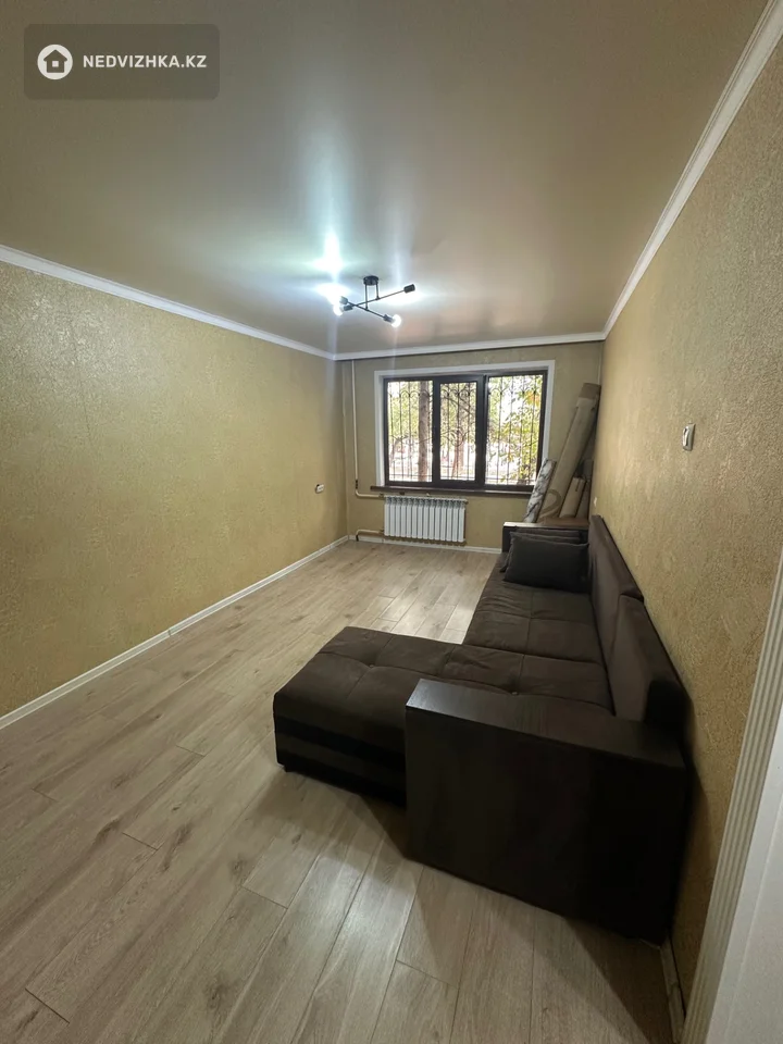 1-комнатная квартира, этаж 1 из 5, 32 м²