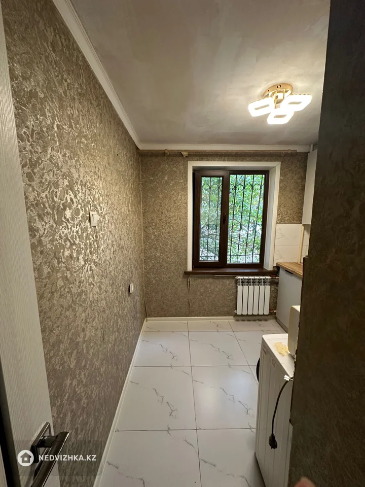 1-комнатная квартира, этаж 1 из 5, 32 м², фотография 4