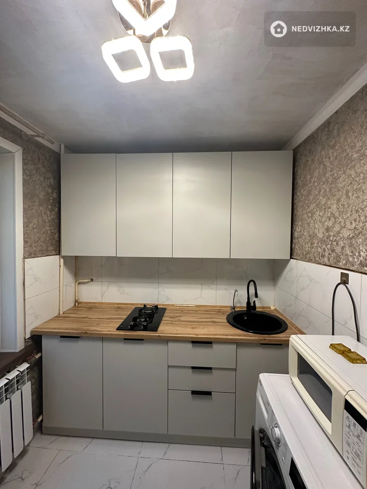 1-комнатная квартира, этаж 1 из 5, 32 м², фотография 5