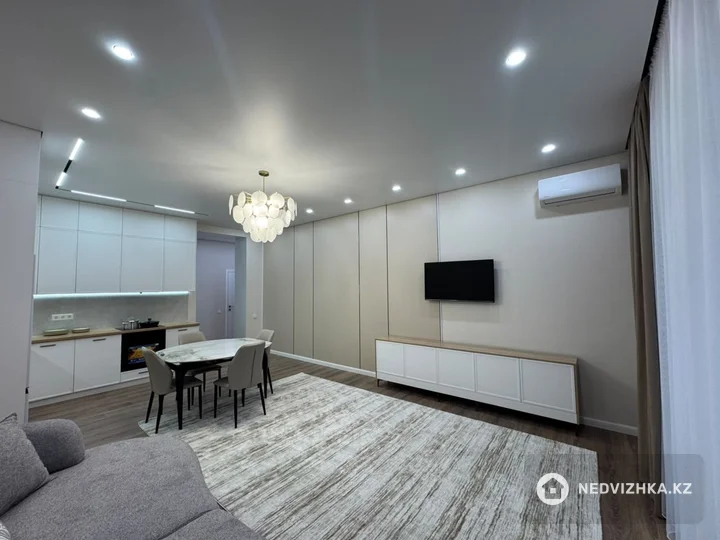 2-комнатная квартира, этаж 5 из 12, 72 м², На длительный срок
