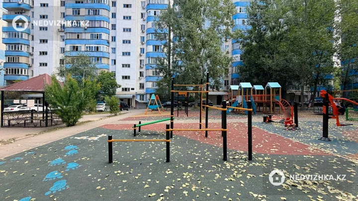 3-комнатная квартира, этаж 4 из 9, 93 м², фотография 3