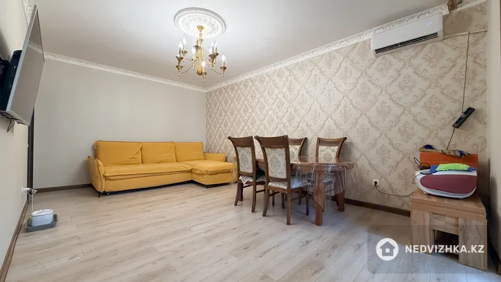 3-комнатная квартира, этаж 4 из 9, 93 м²