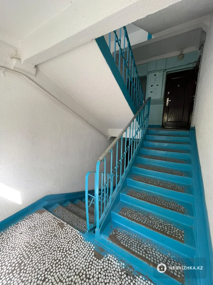 3-комнатная квартира, этаж 2 из 4, 55 м², фотография 5