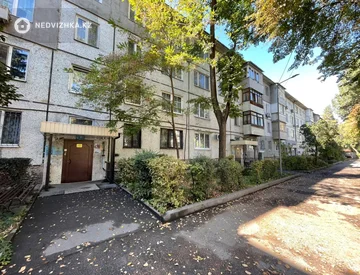 3-комнатная квартира, этаж 2 из 4, 55 м², миниатюра 7