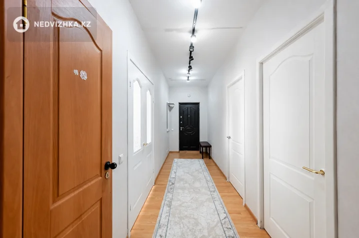 3-комнатная квартира, этаж 5 из 5, 55 м², фотография 3
