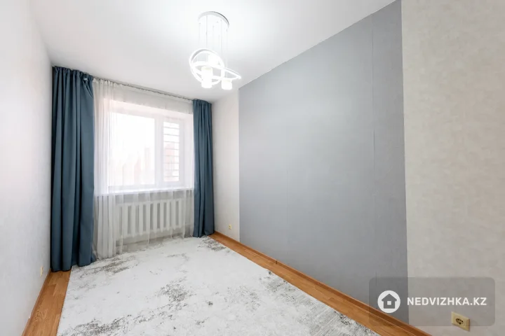 3-комнатная квартира, этаж 5 из 5, 55 м², фотография 4
