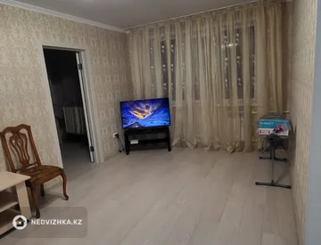 2-комнатная квартира, этаж 2 из 5, 46 м², миниатюра 1
