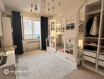 3-комнатная квартира, этаж 6 из 9, 87 м², миниатюра 4