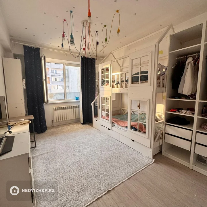 3-комнатная квартира, этаж 6 из 9, 87 м², фотография 4